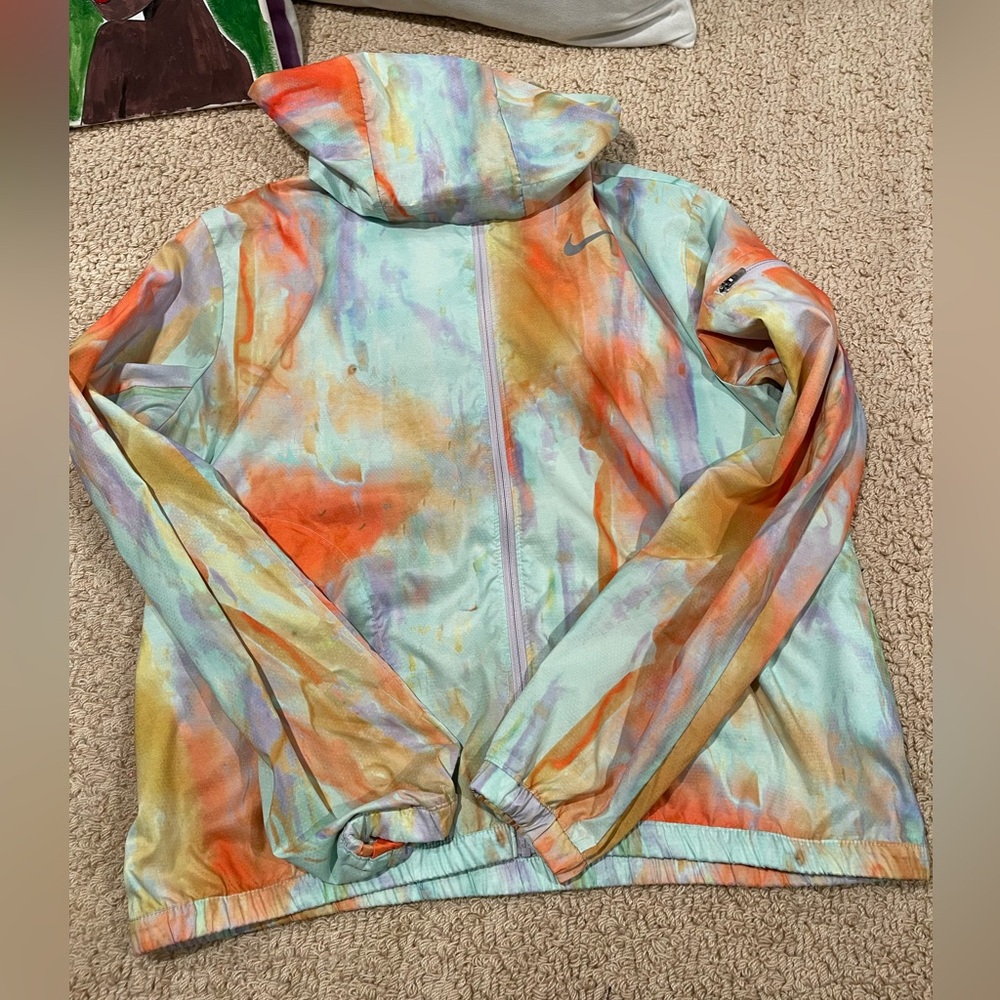 Nike Colorful Running Jacket - Picture 2 of 5